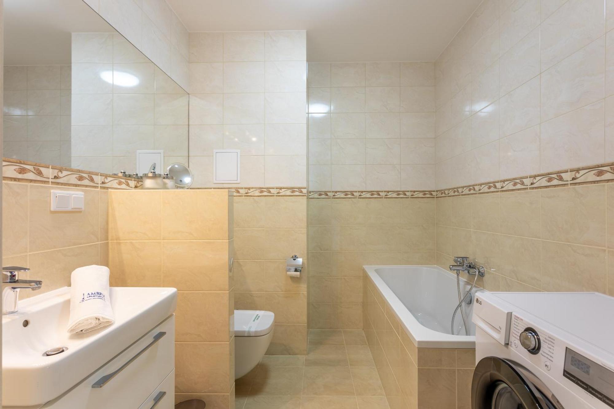 Ambria Apartments Ulanska 斯维诺乌伊希切 外观 照片